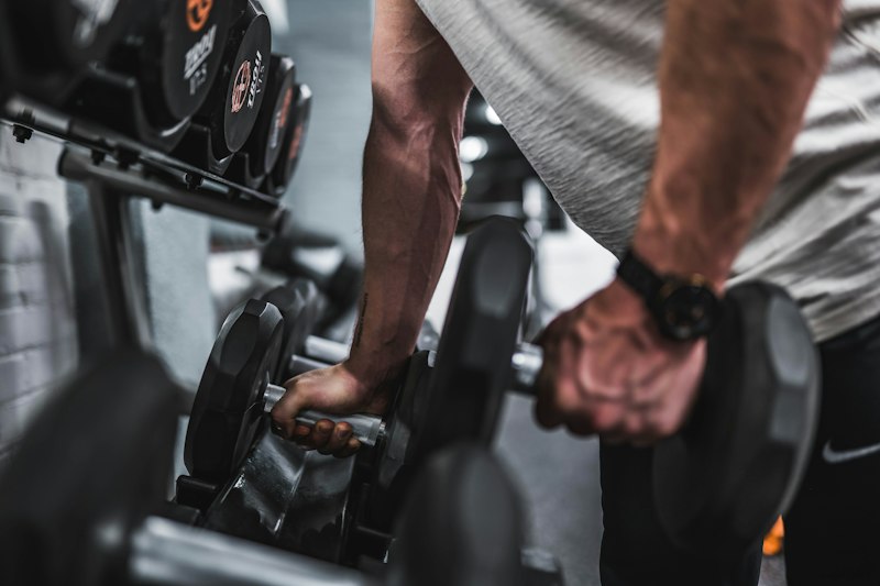Dingzhou Commercial Cast Iron Rubber Encased Hex Dumbbells